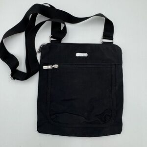 Black Baggallini Crossbody Bag